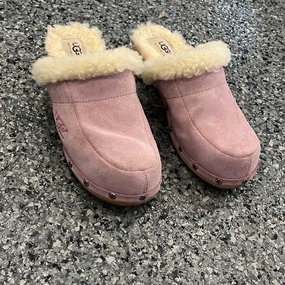 Ugg Australia women’s pink suede clog women’s size‎ 4 - Picture 2 of 12